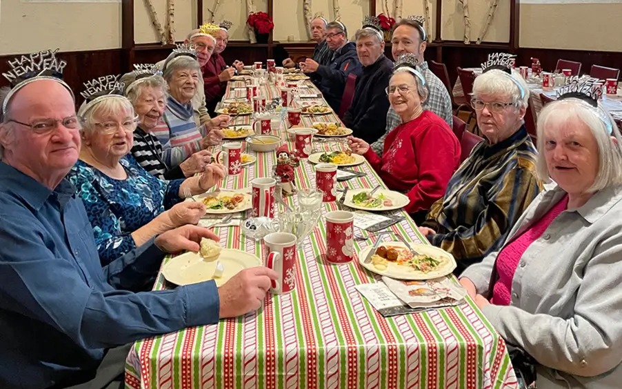 People enjoying lunch
